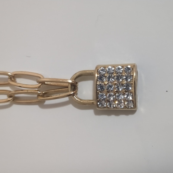 Gold Necklace - Picture 1 of 2